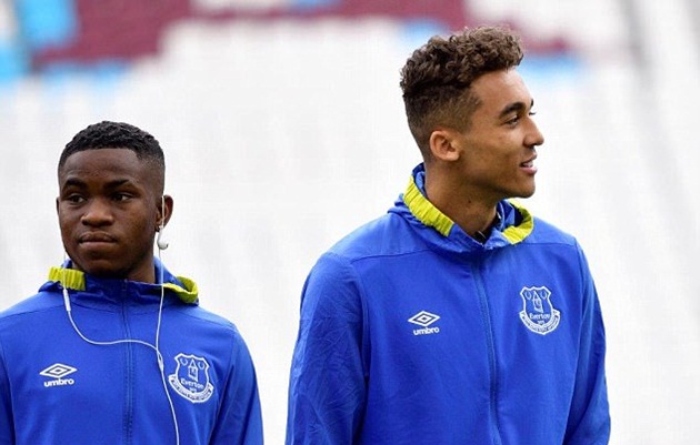 Lookman và Calvert-Lewin đủ sức gây khó khăn cho các đàn anh.