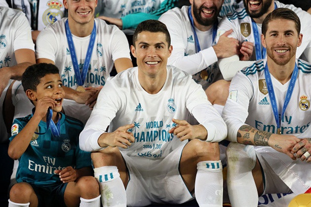 Ảnh bài viết Zidane hy vọng Ronaldo giải nghệ ở Real Madrid