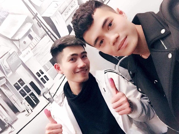 Văn Toàn lại khoe đầu mới để đón Tết.