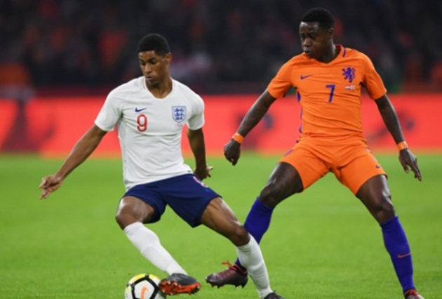 Rashford có trận đấu năng nổ.
