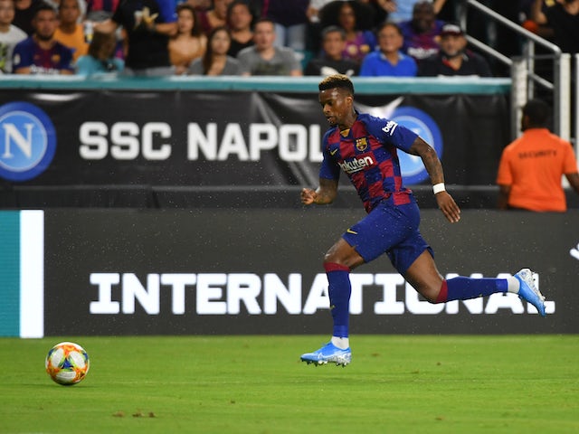 Todibo đang phải mài đũng quần trên băng ghế dự bị Barca.