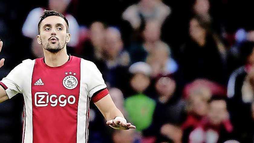 Ảnh bài viết Nhanh như chớp, Ajax đã hồi đáp Barca về thương vụ "kẻ thay thế Suarez"