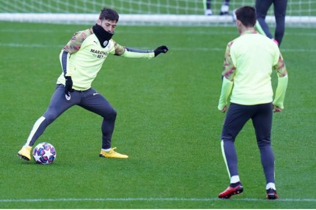 2. David Silva (Manchester City): 57 bàn. Cựu tiền vệ Valencia được xem như một biểu tượng tại Etihad bởi sự trung thành và cống hiến rất lớn cho câu lạc bộ. Anh xếp thứ hai trong nhóm các ngôi sao TBN ghi bàn nhiều nhất Premier League.