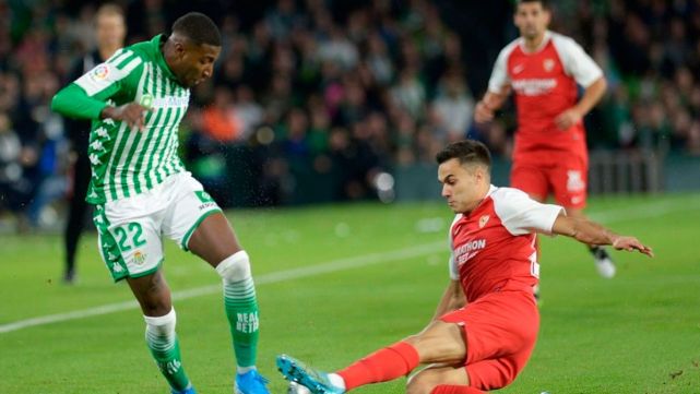 2. Emerson (Real Betis). Hậu vệ người Brazil cũng được xem như một sự lựa chọn khả dĩ cho vị trí hậu vệ phải Barca.