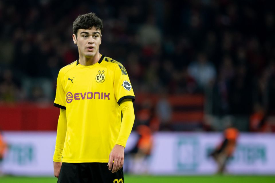 Tiền vệ trái: Giovanni Reyna (Borussia Dortmund). Vào mùa hè năm 2019, Reyna chuyển đến đầu quân cho đội bóng vùng Ruhr từ học viện New York City dưới dạng tự do. Dù chỉ mới 17 tuổi nhưng sự phát triển nhanh chóng đã giúp anh được trao cơ hội chơi tại Bundesliga (15 lần mùa trước).