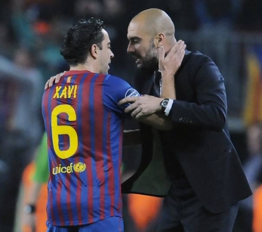Chơi cùng một vị trí, chân chuyền thượng thặng một thời bên phía Barca dần thấm nhuần triết lý từ người đàn anh, và khi Pep đảm nhận vai trò thuyền trưởng đội bóng xứ Catalan, họ lại hợp tác với nhau gặt hái vô vàn danh hiệu cho CLB này.