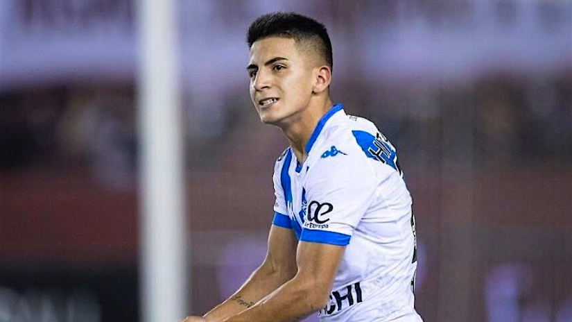 Thiago Almada đang lọt vào tầm ngắm Quỷ đỏ.
