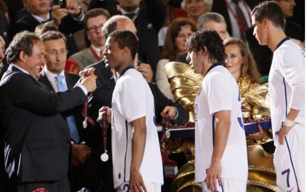 2. Patrice Evra. Hậu vệ người Pháp nếm thất bại đầu tiên tại Champions League khi AS Monaco để thua Porto tại trận chung kết giải đấu này vào năm 2004. Sau đó anh tiếp tục nếm trái đắng ở chính giải đấu danh giá nhất cấp câu lạc bộ vào các năm 2009, 2011 (Man Utd) và 2015 (Juventus).