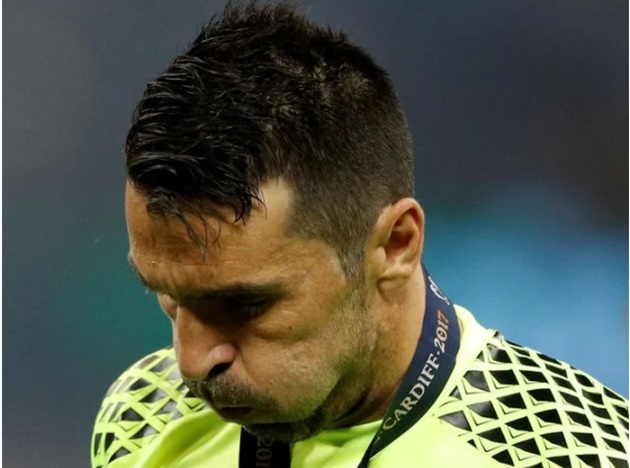 9. Gianluigi Buffon. Rất có thể thủ thành người Ý sẽ không đạt được bất kỳ danh hiệu Champions League nào trong sự nghiệp dù đã đứng rất gần vinh quang này tận 3 lần (2003, 2015 và 2017).