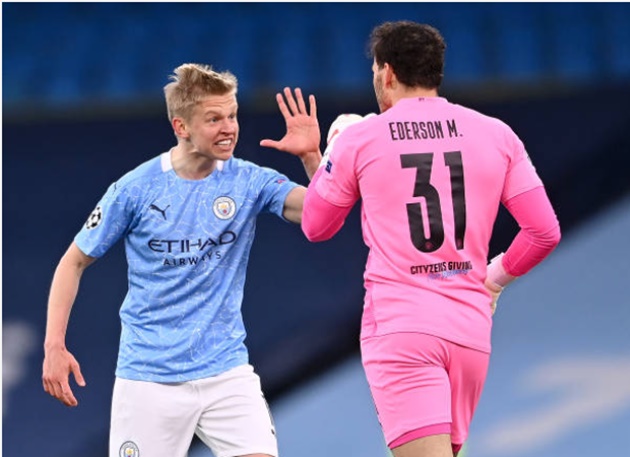 Hậu vệ trái: Oleksandr Zinchenko (Manchester City). Không những hoàn thành tốt nhiệm vụ phòng ngự, ngôi sao 24 tuổi còn tích cực tham gia vào mặt trận tấn công và đã góp dấu giày vào bàn thắng mở tỷ số cho đội nhà.