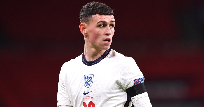 Tiền vệ trung tâm: Phil Foden (Anh - 80 triệu euro). Niềm tự hào của lò đào tạo trẻ Man City đang là một trong những cái tên đáng xem nhất ở mùa giải năm nay.