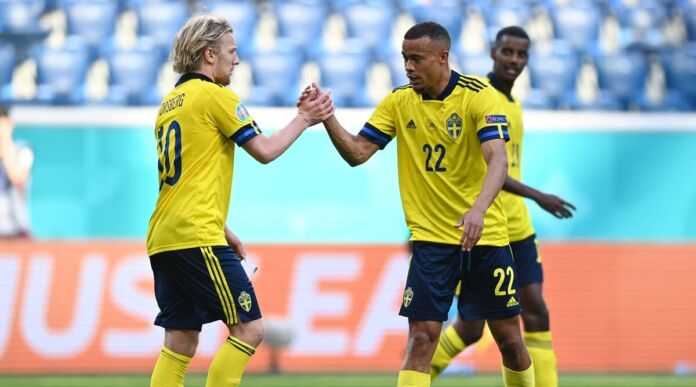Tiền vệ trái: Emil Forsberg (Thụy Điển). Cú đúp của Forsberg ở màn chạm trán Ba Lan đã góp phần quan trọng giúp Thụy Điển bảo vệ thành công vị trí nhất bảng E.