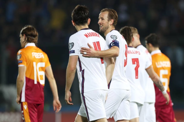 Màn trình diễn ấn tượng đó giúp ngôi sao 28 tuổi đi vào lịch sử với tư cách cầu thủ ghi nhiều bàn thắng nhất trong một năm dương lịch cho ĐTQG Anh.