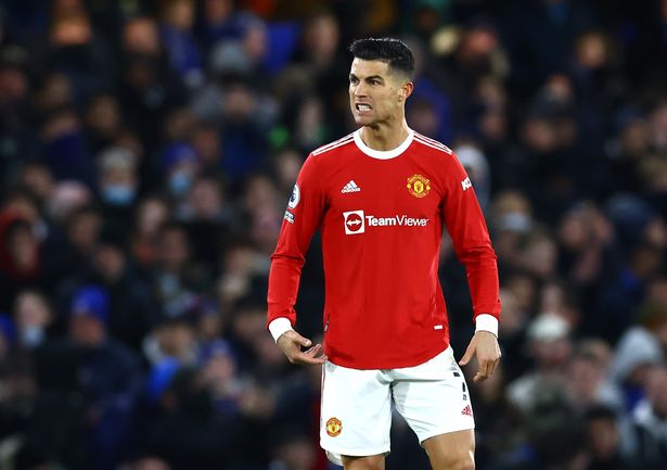 Ronaldo chỉ được trao cơ hội vào phút 64.