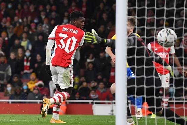 Nketiah góp công lớn vào chiến thắng 5-1 của Pháo thủ.