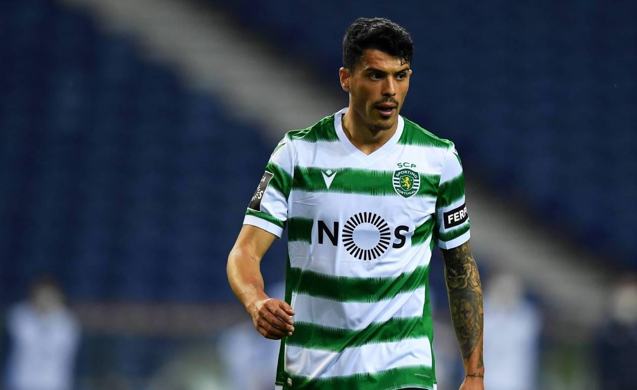 8. Pedro Porro (25 triệu euro). Ngôi sao người Tây Ban Nha chuyển đến đầu quân cho Sporting Lisbon từ Man City vào năm 2020 (theo dạng cho mượn). Việc được đảm bảo cơ hội ra sân giúp anh nhanh chóng thể hiện đẳng cấp của một hậu vệ hàng đầu.