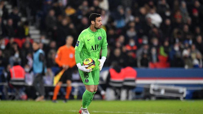 Ảnh bài viết Sergio Rico sắp trở lại tập luyện