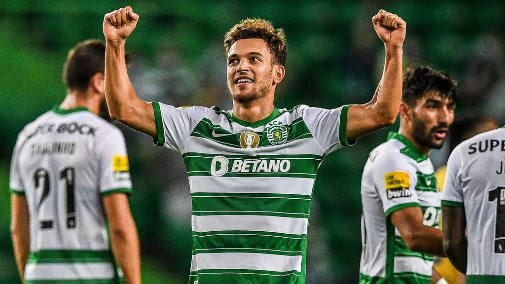 Ảnh bài viết Bruno Fernandes mới - kẻ đe dọa giấc mơ UCL của Pep Guardiola là ai?
