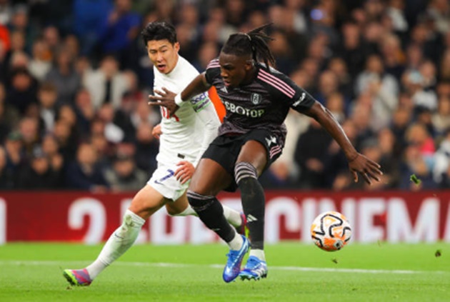 Tottenham có cuộc đối đầu đội bóng cùng thành phố Fulham tại vòng đấu muộn Premier League.