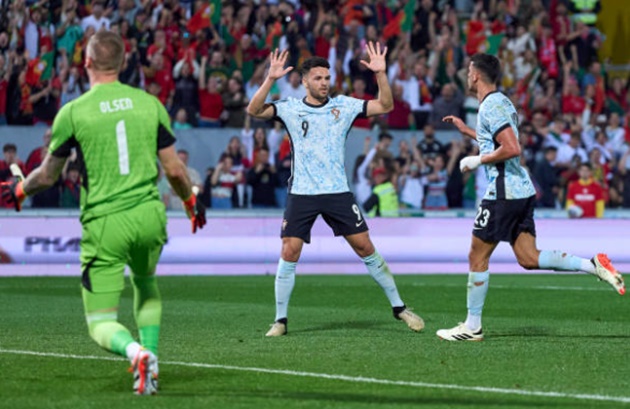 Tuy nhiên, anh cùng các đồng đội cũng sớm đón nhận thêm bàn thua khi Bồ Đào Nha đáp trả bằng pha lập công của Goncalo Ramos ở phút 61.