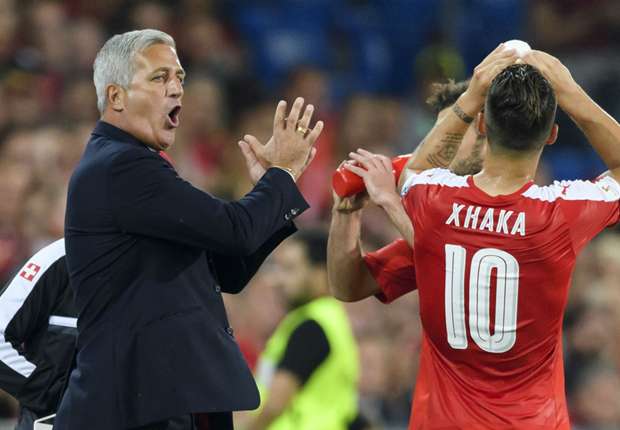 Xhaka ăn thẻ đỏ không đáng có