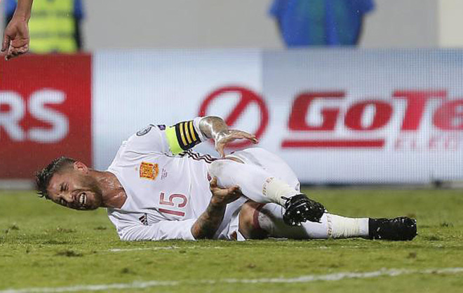 Ramos dính chấn thương đầu gối đêm qua. Ảnh: Internet.