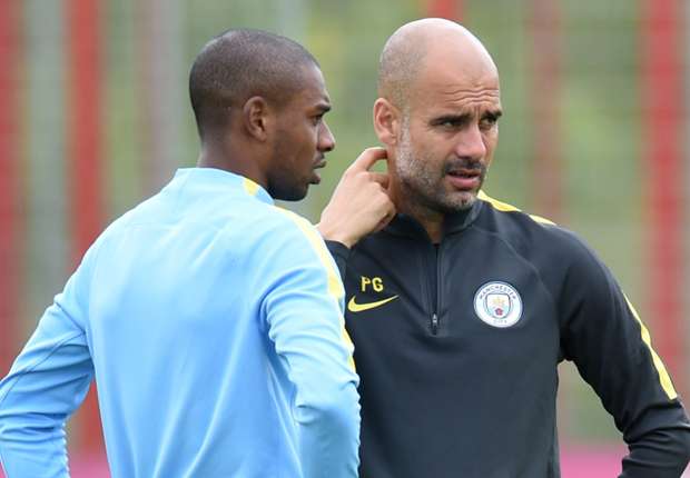 Fernandinho là quân bài không thể thiếu của Pep. Ảnh: Internet.