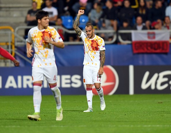 Sandro Ramirez (số 12) sẽ cập bến Everton.