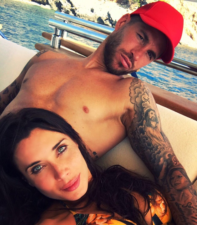Ramos và cô vợ Pilar Rubio