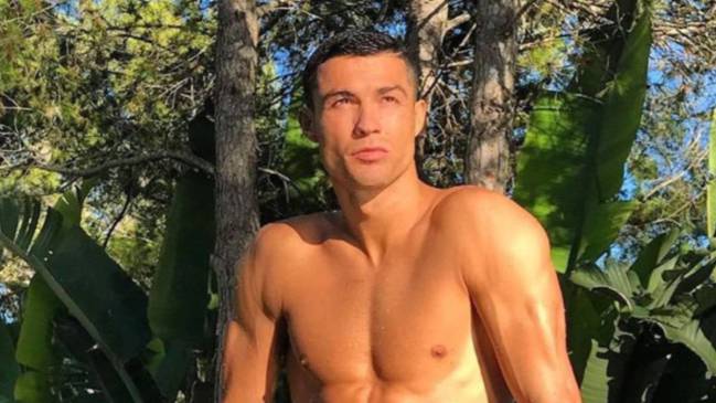 Ronaldo đã 'xem xét lại' quyết định rời Real Madrid ngay trong kỳ chuyển nhượng mùa Hè năm nay