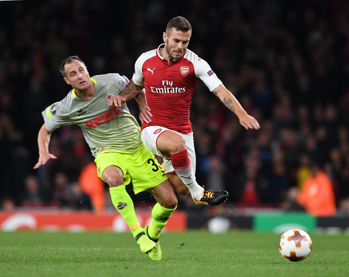 Wilshere đã trở lại chơi cho Arsenal sau 383 ngày.