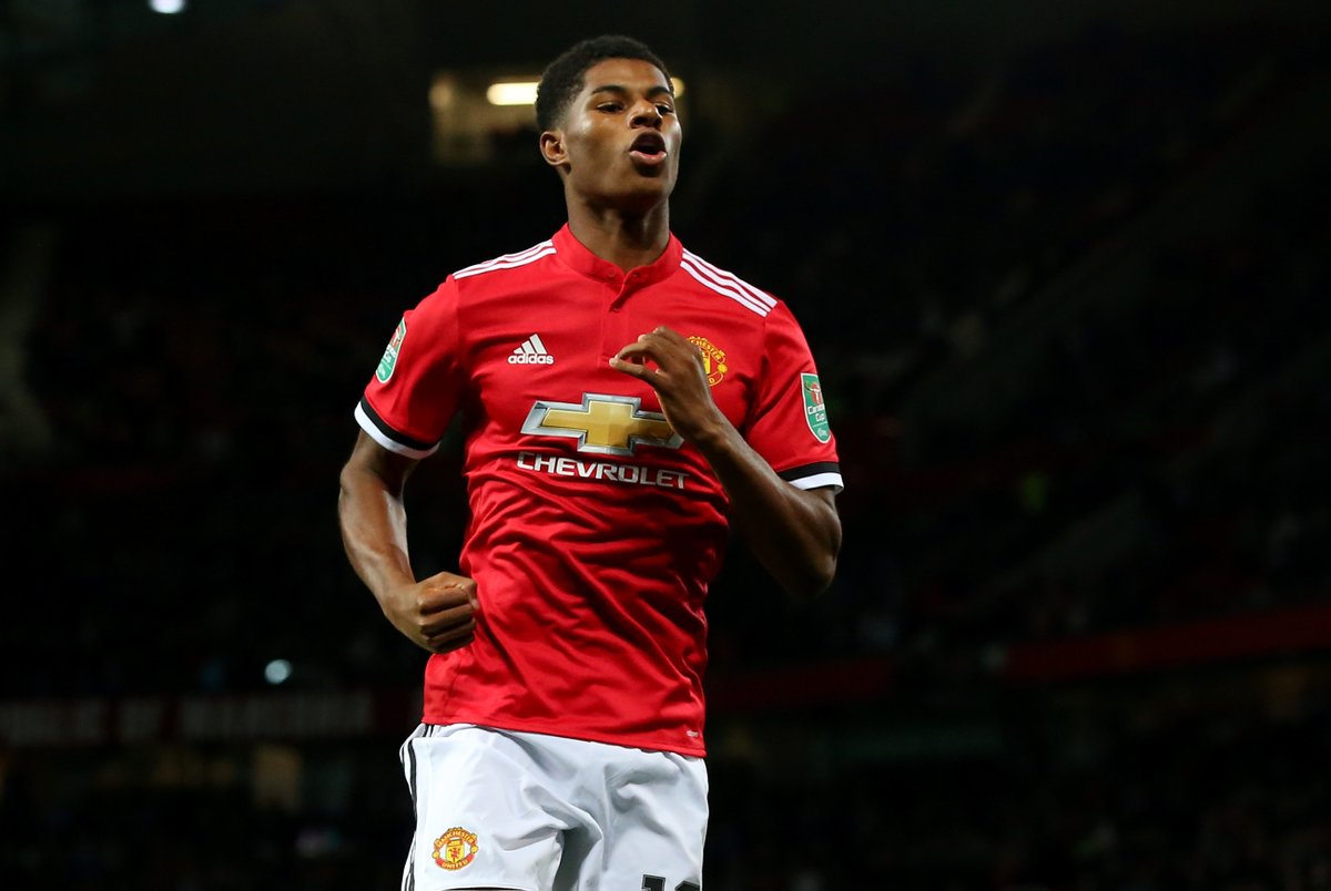 "Marcus Rashford sẽ là trung phong xuất chúng"
