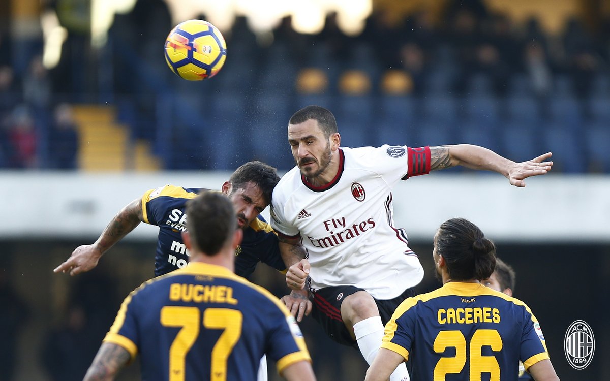 Một lần nữa, AC Milan chịu thua một CLB cực tệ của Serie A. Kiểm soát tới 68% bóng trong trận, sút tới 30 quả (gấp hơn 3 lần đối thủ) nhưng Milan không thể một lần ghi bàn.