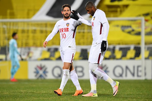 Hai tiền đạo người Brazil Alexander Pato và cựu vua phá lưới Bundesliga Anthony Modeste