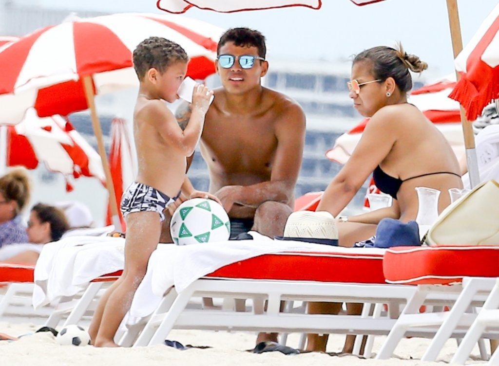 Silva cũng đến cùng gia đình. Ảnh: Internet.