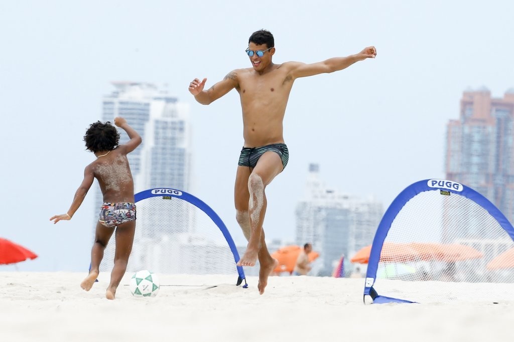 Ảnh bài viết Marcelo và Silva đại náo bãi biển Miami