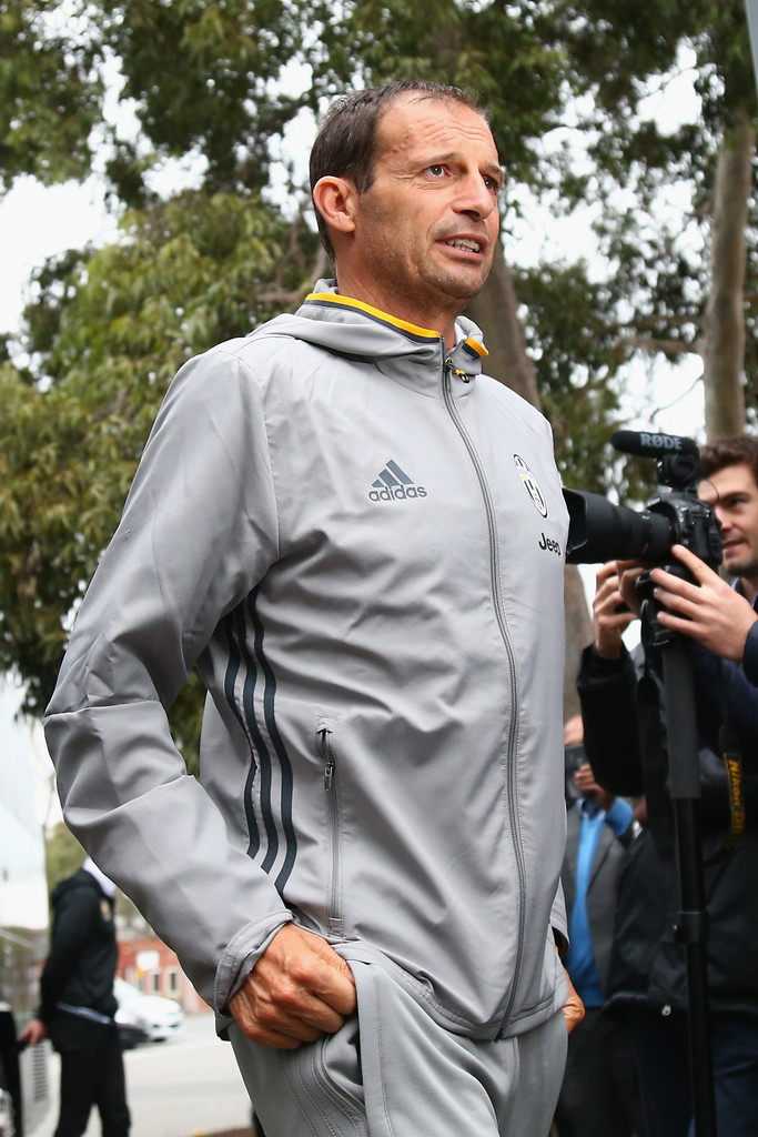 HLV Massimiliano Allegri có mặt từ rất sớm. Ảnh: Internet.