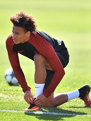 Một cầu thủ người Đức khác là Leroy Sane cũng đã tập luyện trở lại. Sao trẻ này đã khiến Man City chi tới 41 triệu bảng để mang về. Ảnh: Internet.