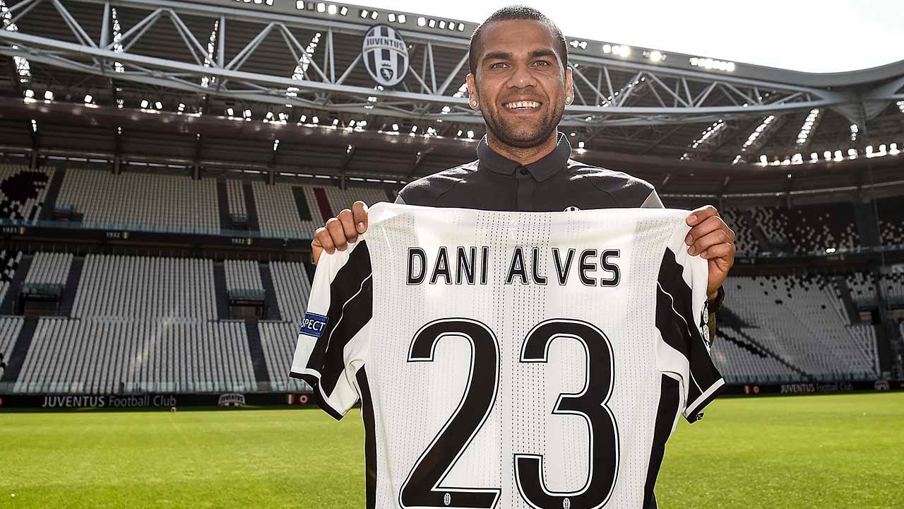 Dani Alves hòa nhập cực nhanh ở Turin. Ảnh: Internet.