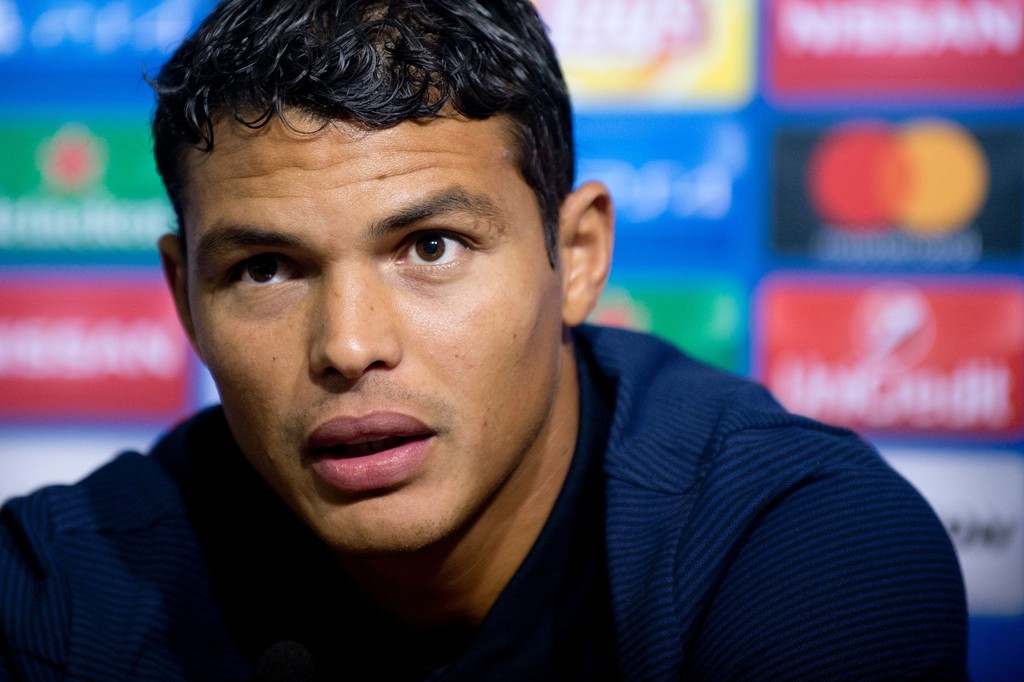 Trung vệ Thiago Silva tỏ ra quyết tâm trong buổi họp báo. Ảnh: Internet.