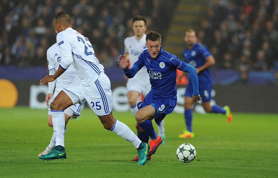 Không ghi bàn nhưng Jamie Vardy thi đấu vô cùng hiệu quả bên phía đội chủ nhà. Ảnh: Internet.