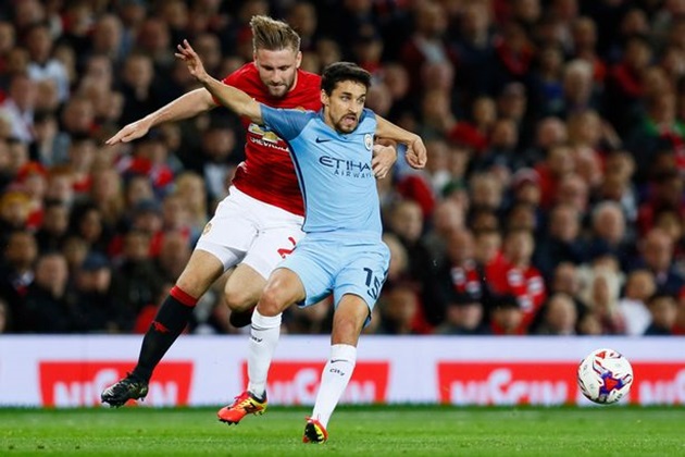 19. Jesus Navas (30 tuổi, Manchester City) - 34,65 km/h. Ảnh: Internet.