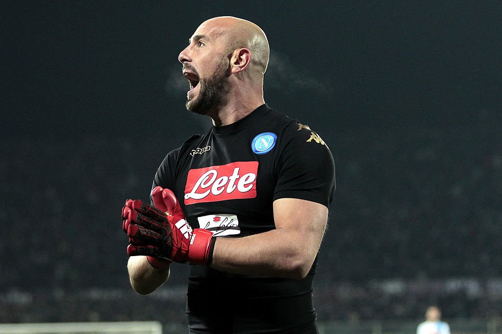 3. Jose Reina - CLB: Napoli - Số lần thành công ở vị trí hậu vệ quét: 19. Ảnh: Squawka.