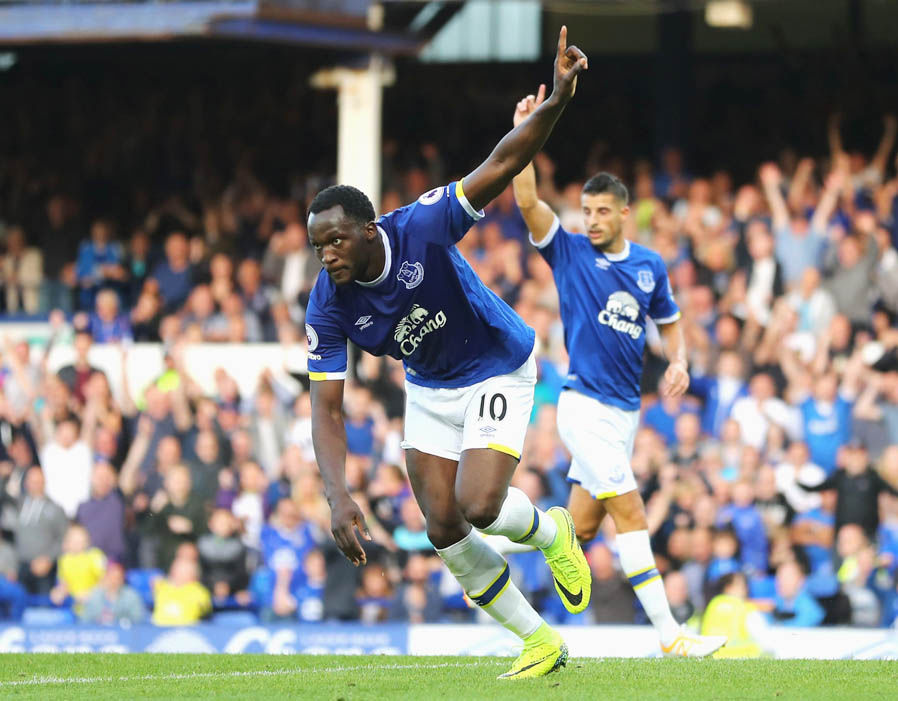 Romelu Lukaku - 72 bàn. Ảnh: Express.