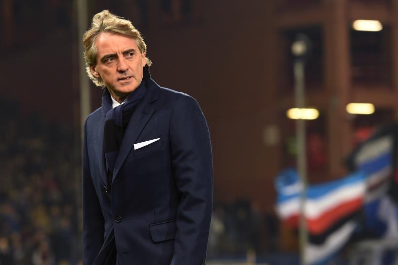 Mancini đang 'thả dây dài để câu cá lớn'.