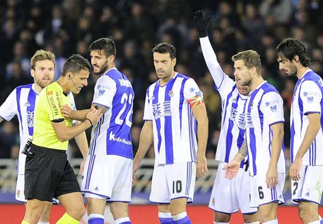 Real Sociedad - 90 thẻ - 84 thẻ vàng, 6 thẻ đỏ.