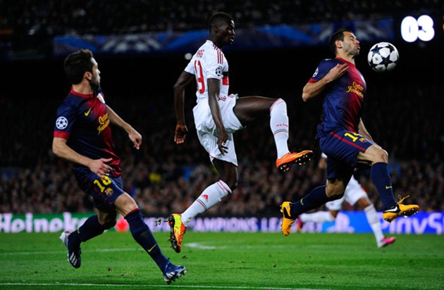 Niang trong trận đấu với Barca năm 2013.