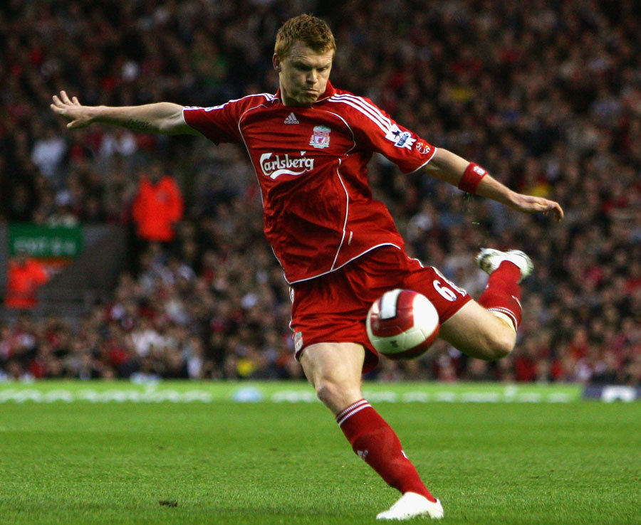 20. John Arne Riise - 21 bàn. Ảnh: Daily Star.