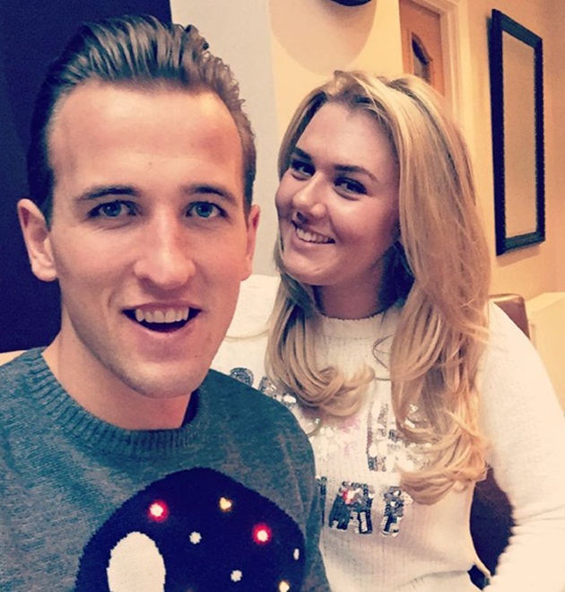 Harry Kane cầu hôn bạn gái - Bóng Đá