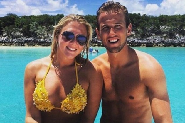 Harry Kane cầu hôn bạn gái - Bóng Đá